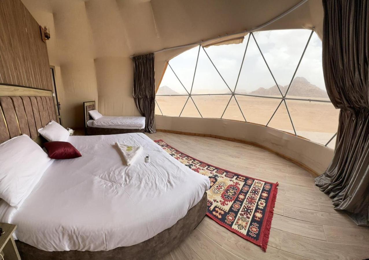 Rum Island Luxury Camp & Bubbles Hotel Wadi Rum Exterior photo