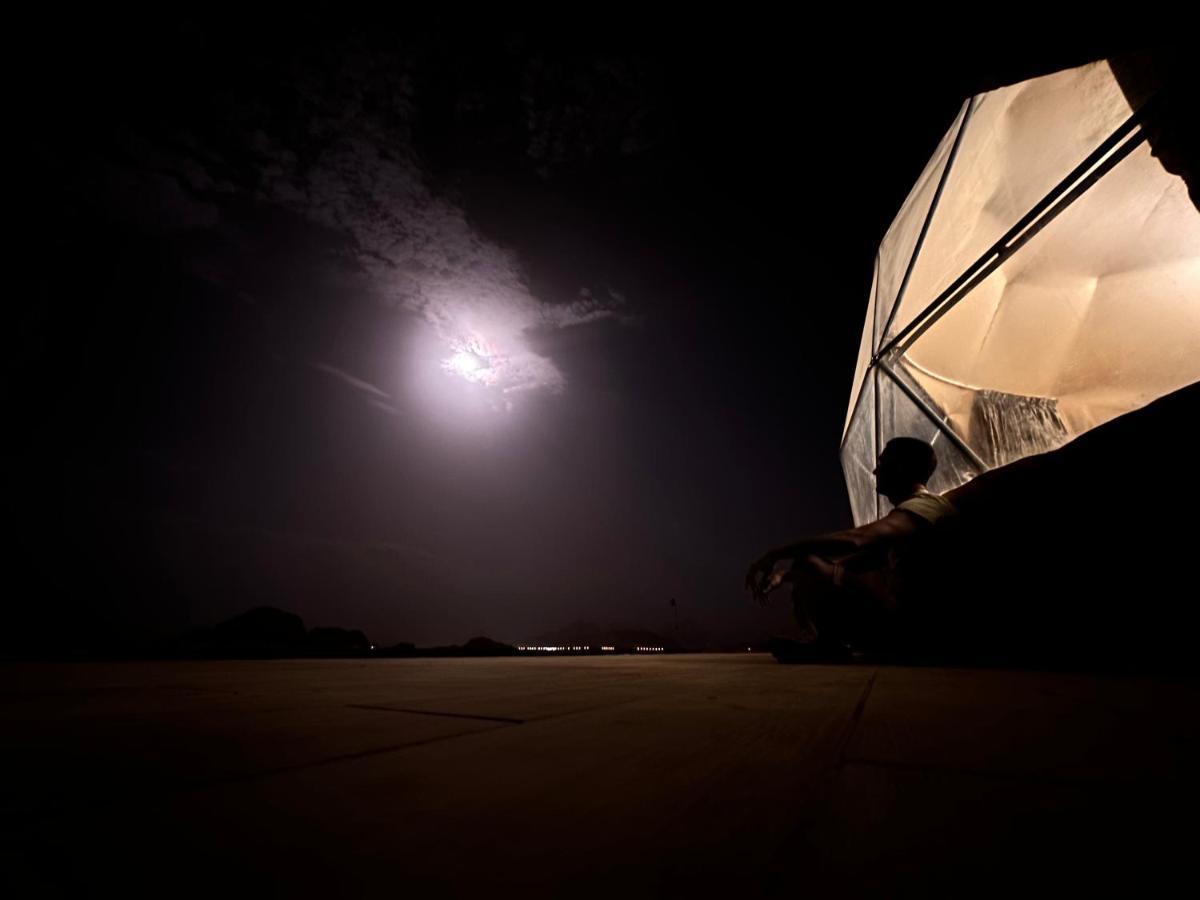 Rum Island Luxury Camp & Bubbles Hotel Wadi Rum Exterior photo