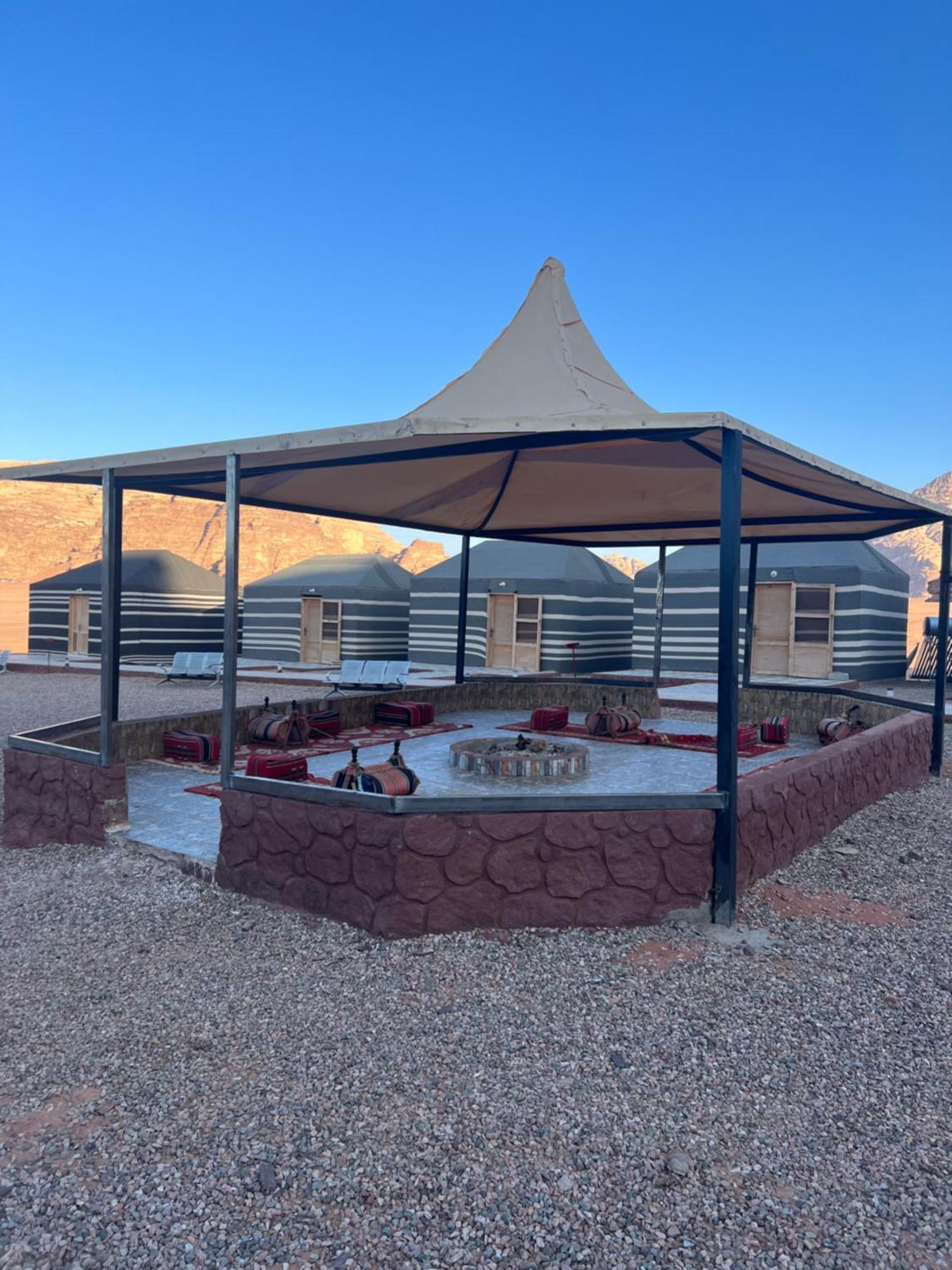 Rum Island Luxury Camp & Bubbles Hotel Wadi Rum Exterior photo