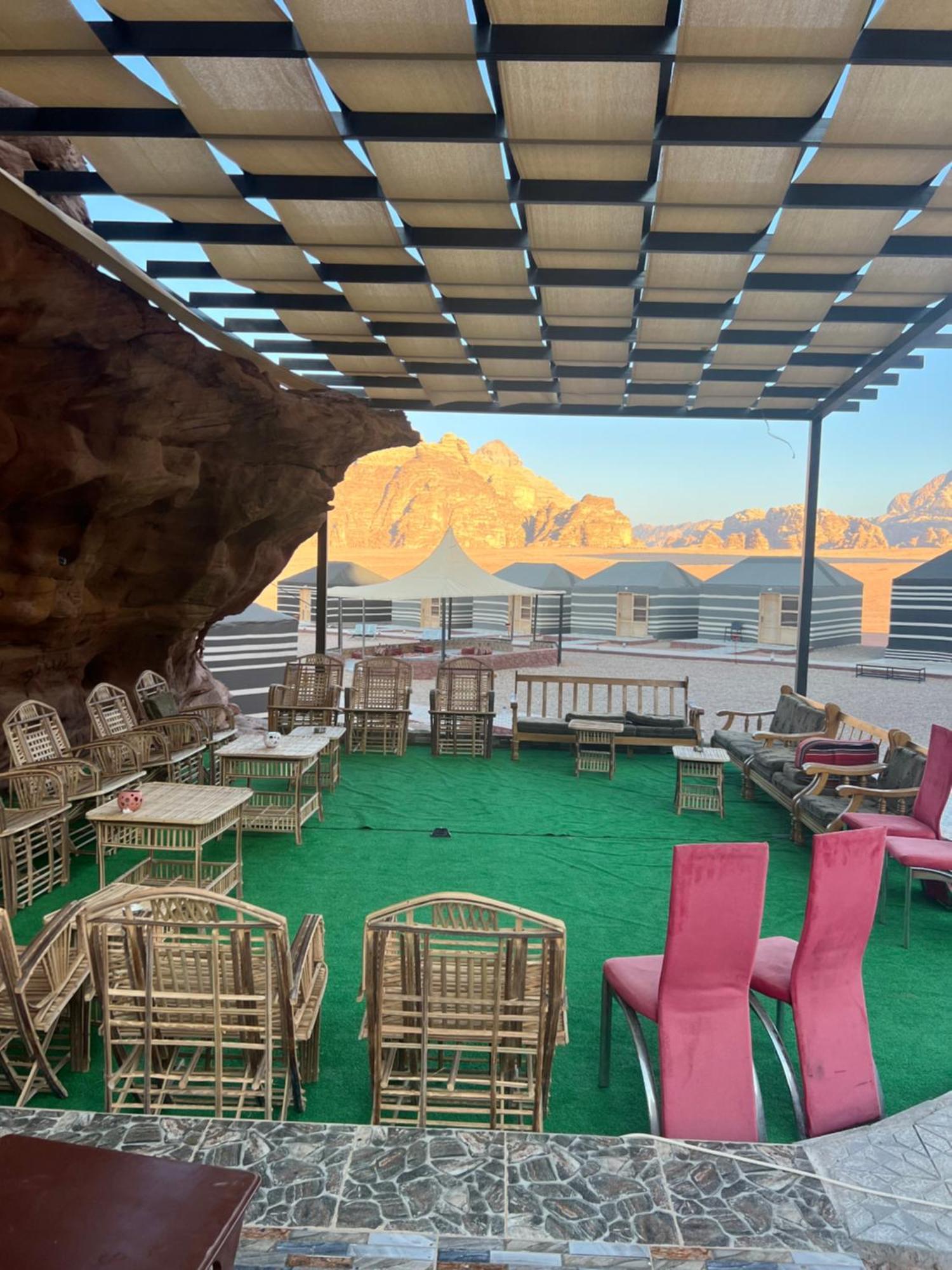 Rum Island Luxury Camp & Bubbles Hotel Wadi Rum Exterior photo