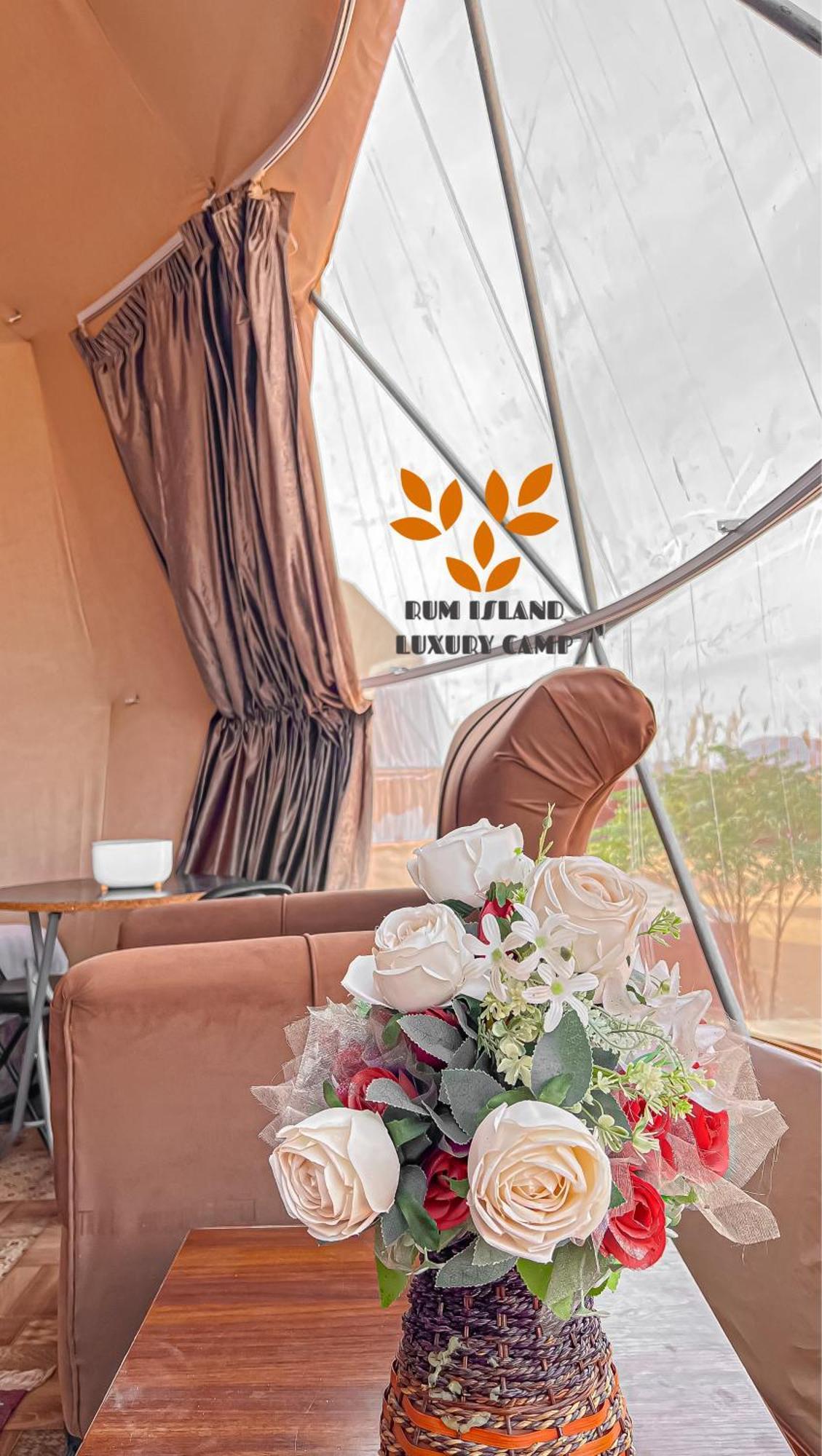 Rum Island Luxury Camp & Bubbles Hotel Wadi Rum Exterior photo