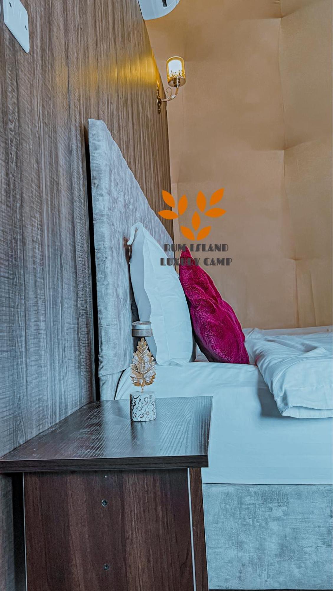 Rum Island Luxury Camp & Bubbles Hotel Wadi Rum Exterior photo